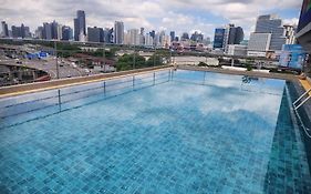 อินเตอร์เชนจ์ ทาวเวอร์ เซอร์วิส อพาร์ตเมนต์ (SHA Plus+)